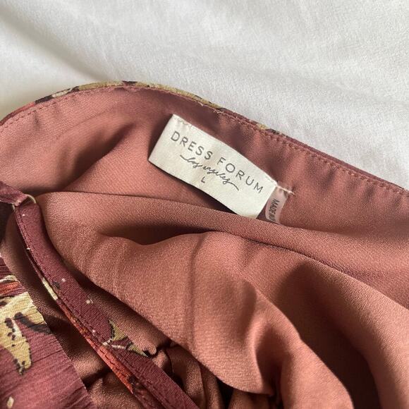 Dress Forum Womens Feminine Ruffle Tiered Dress Wine Size Large - Picture 8 of 12